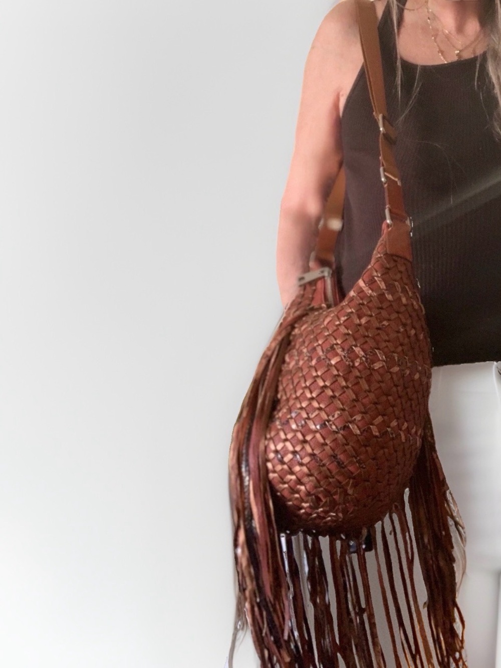 MARC JACOBS VINTAGE WOVEN LEATHER FRINGE HOBO CROSBODY SHOULDER BAG
